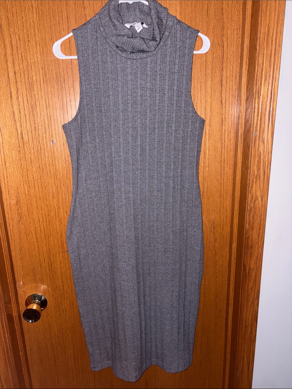 Sleeveless Ribbed Turtleneck Midi Dress - Gray